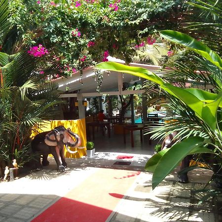 La Perla Bentota Otel Dış mekan fotoğraf